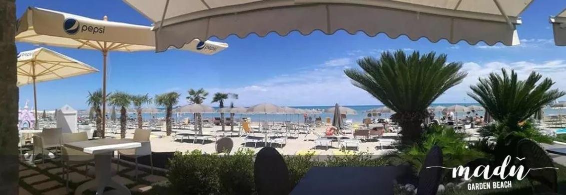 Hotel La Perla Cupra Marittima Luaran gambar