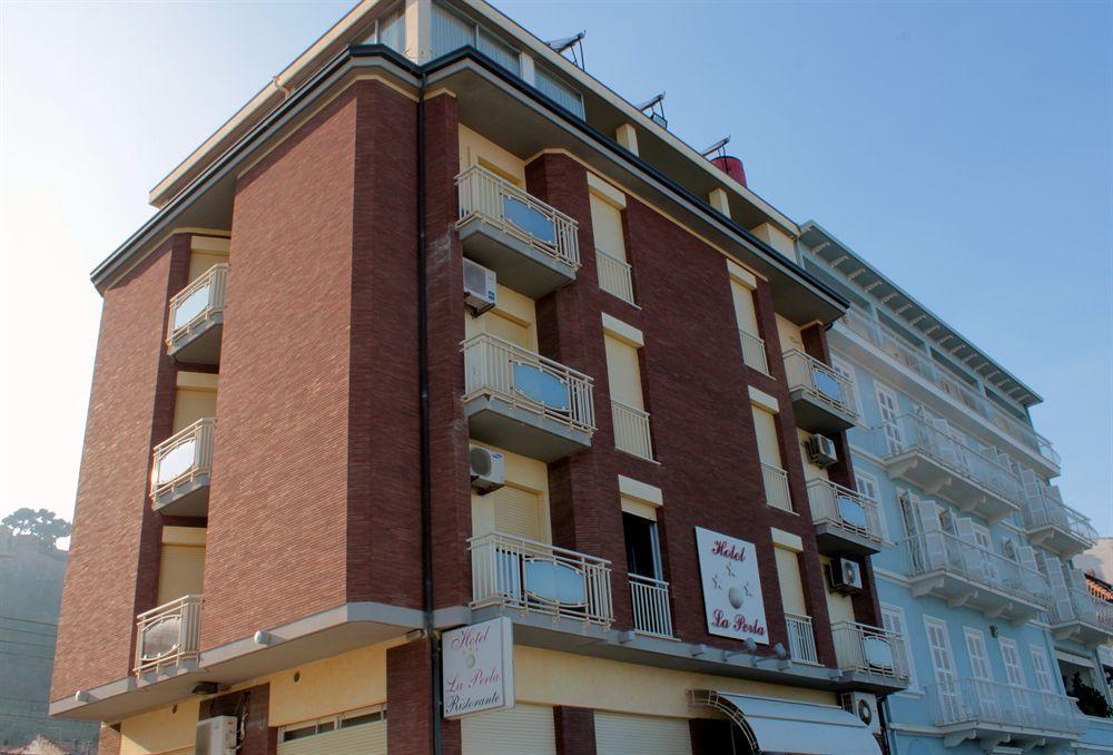 Hotel La Perla Cupra Marittima Luaran gambar