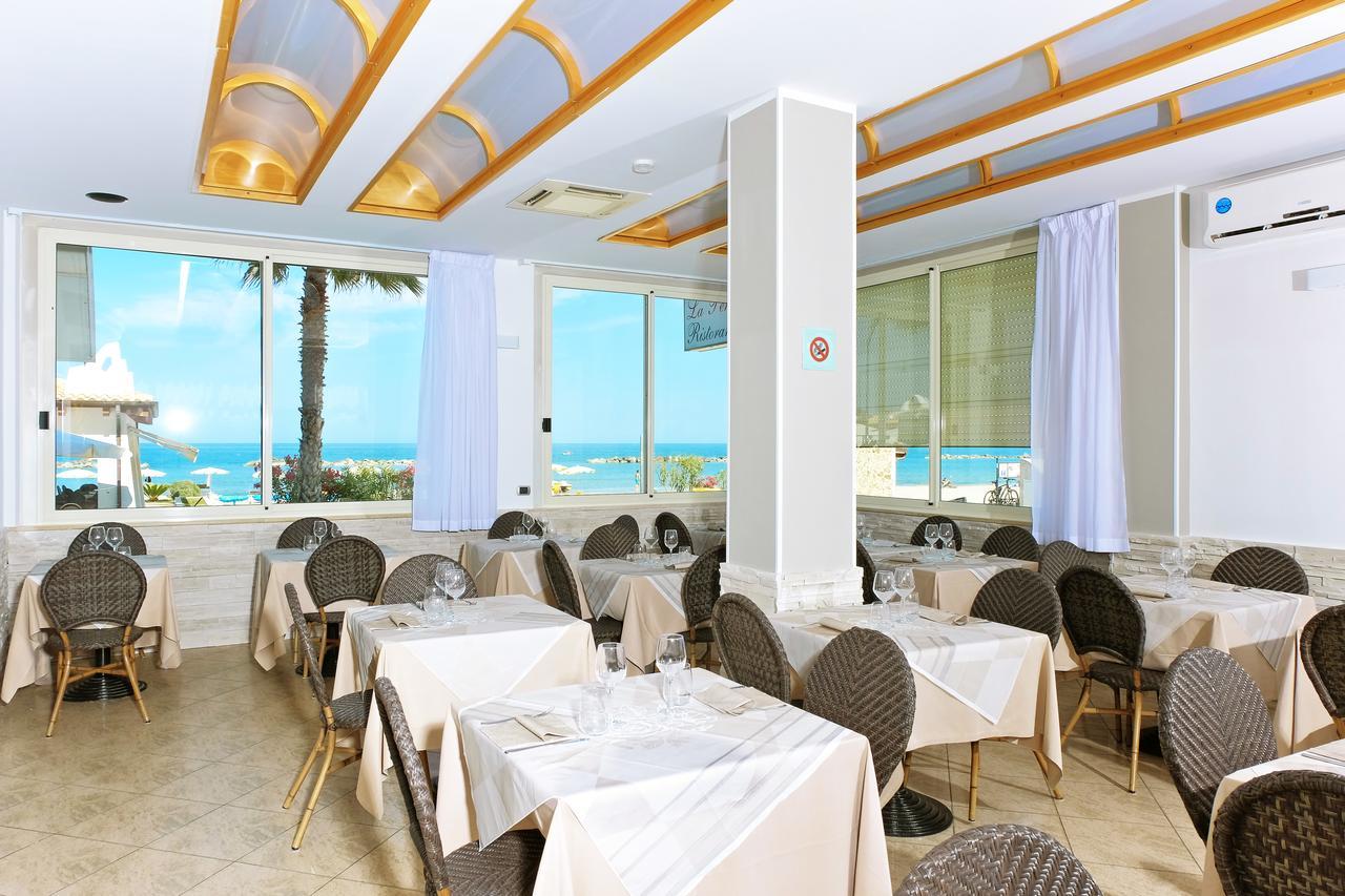 Hotel La Perla Cupra Marittima Luaran gambar